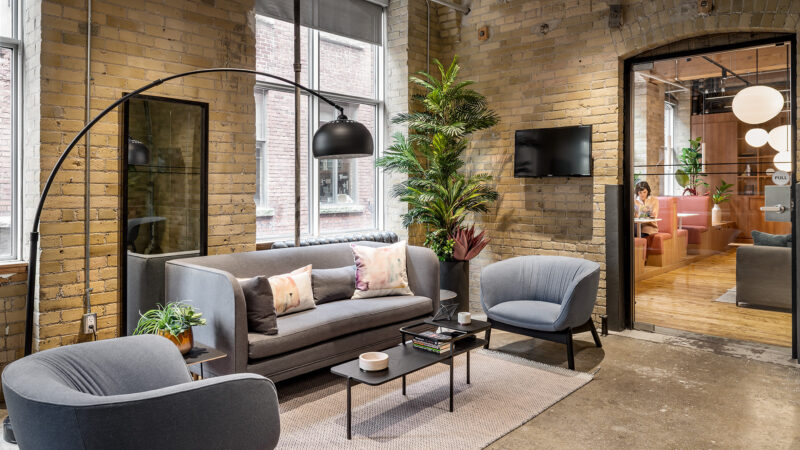 Sm 010 Workplace1 King St East